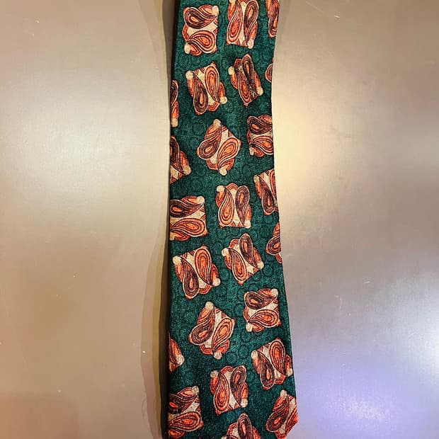 루니툰 매니아 페이즐리 넥타이 (한국)