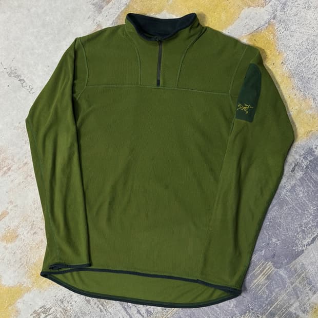 아크테릭스 코듀로이 하프집업 L