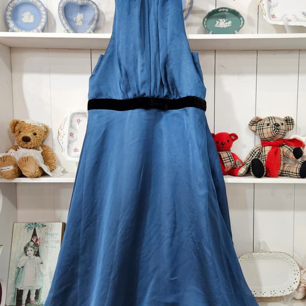 쉬폰 홀터넥 원피스