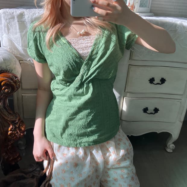 빈티지 그린 리본 블라우스