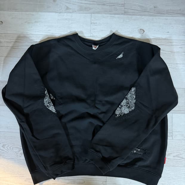 블랙아웃 반다나 스웻셔츠