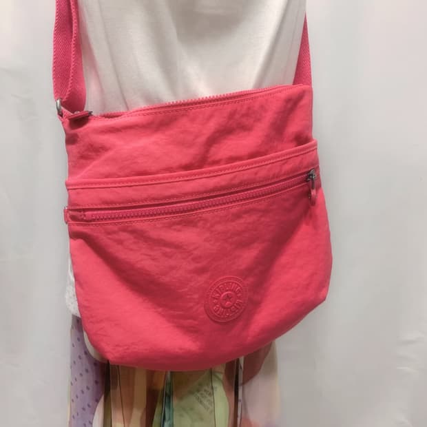 키플링 핑크 크로스백