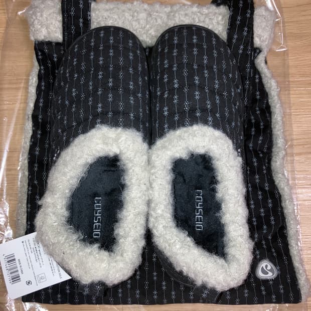 코이세이오x스부 스너그 패딩 슈즈 블랙 (1사이즈 250)