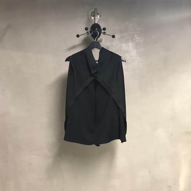 미 이세이 미야케 블랙 블라우스 F(W)