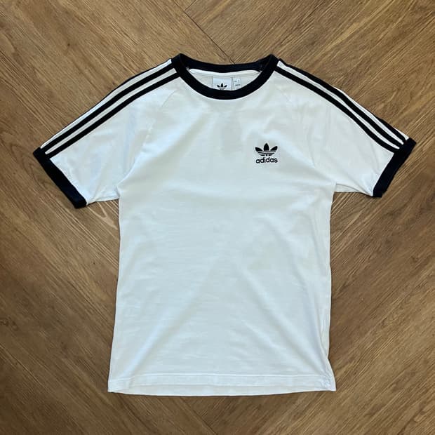 N133 아디다스 삼선 링거 반팔