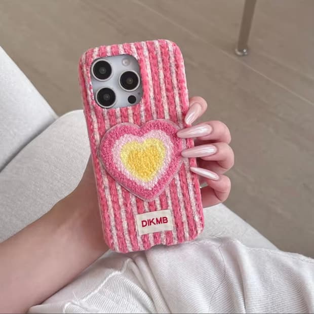 [새상품]아이폰 14프로 케이스 트위드니트 핑크하트 아이폰14PRO케이스