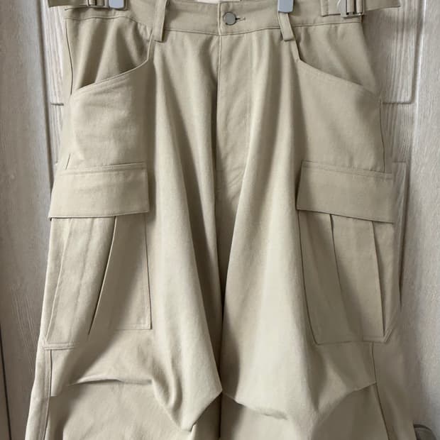 논노드 사이드 카고 버뮤다 팬츠 베이지