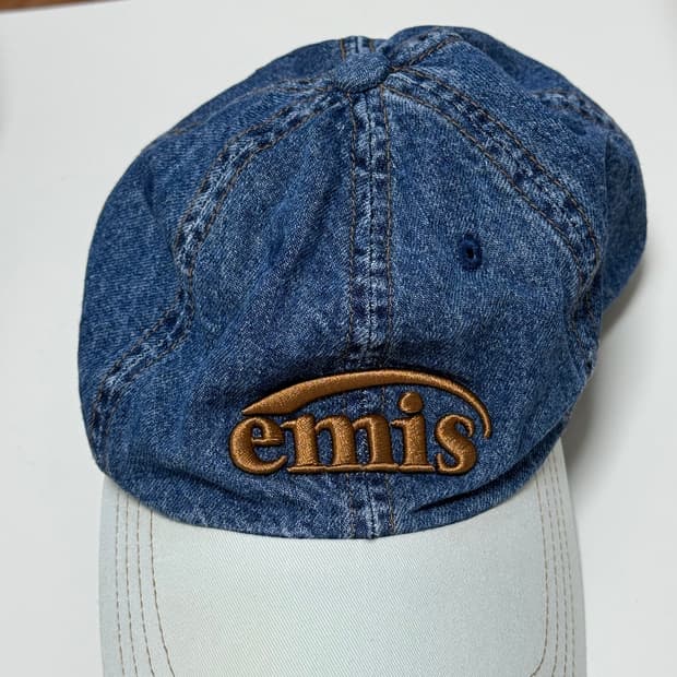 emis 볼캡