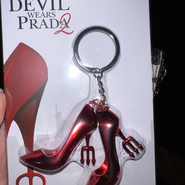 악마는 프라다를 입는다 키링