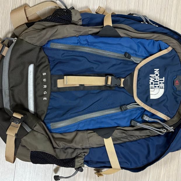 The North Face SURGE Vintage Backpack
