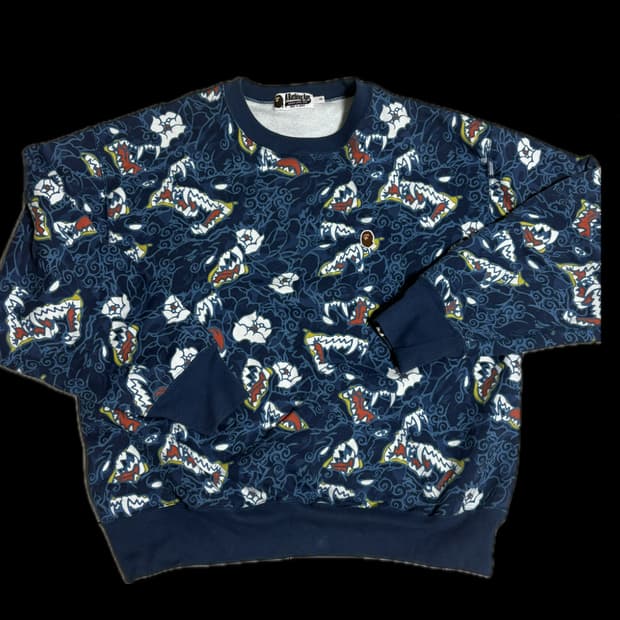 베이프 재패니즈 타투 카모 릴랙시드 핏 크루넥 맨투맨 1K80113009