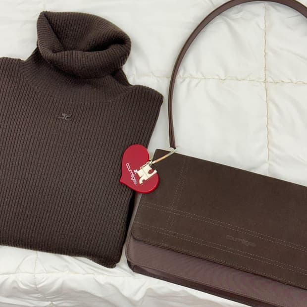 courreges / 꾸레쥬 브라운 울 골지 터틀넥 니트 