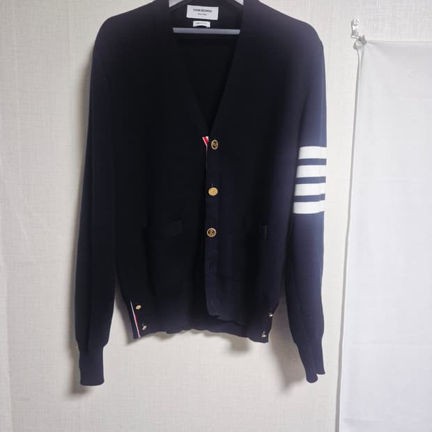 톰브라운 밀라노 스티치 가디건 금장 사이즈 2 (상태 최고)