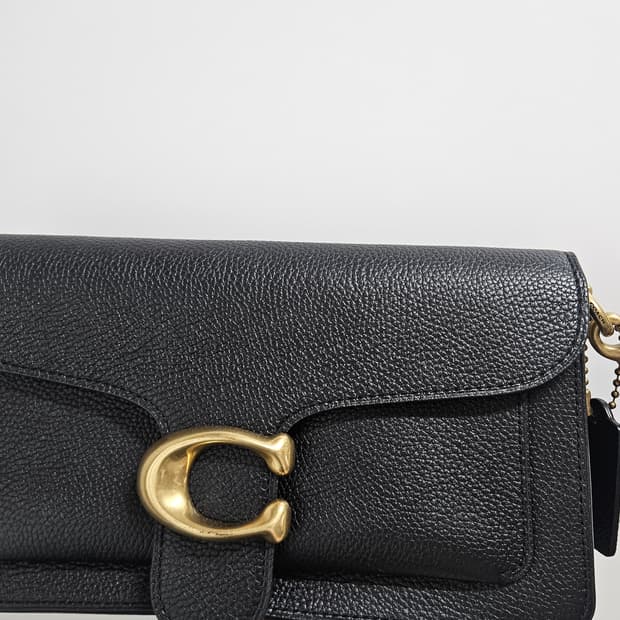 코치 블랙 가죽 숄더백