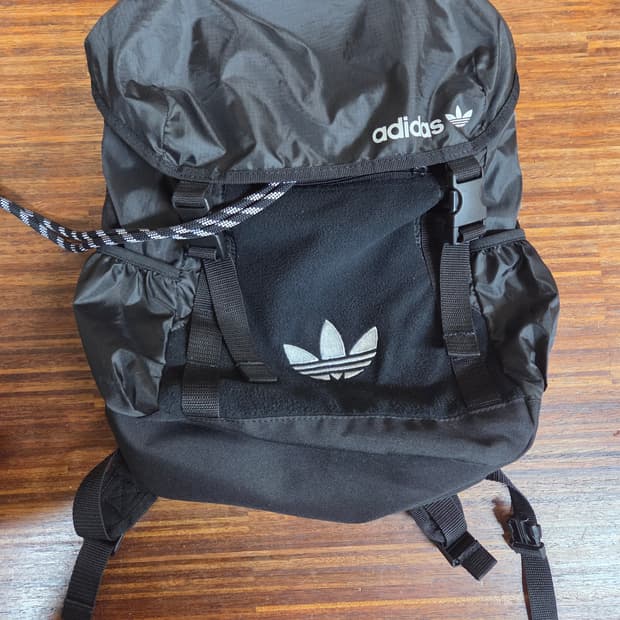 아디다스 탑로더 플리스 나일론 백팩 