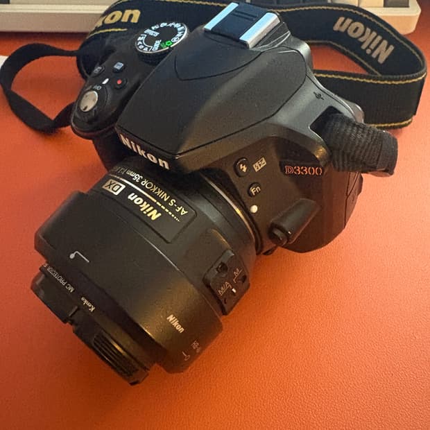Nikon D3300 / AF-S nikkor 35mm 1:18G 세트