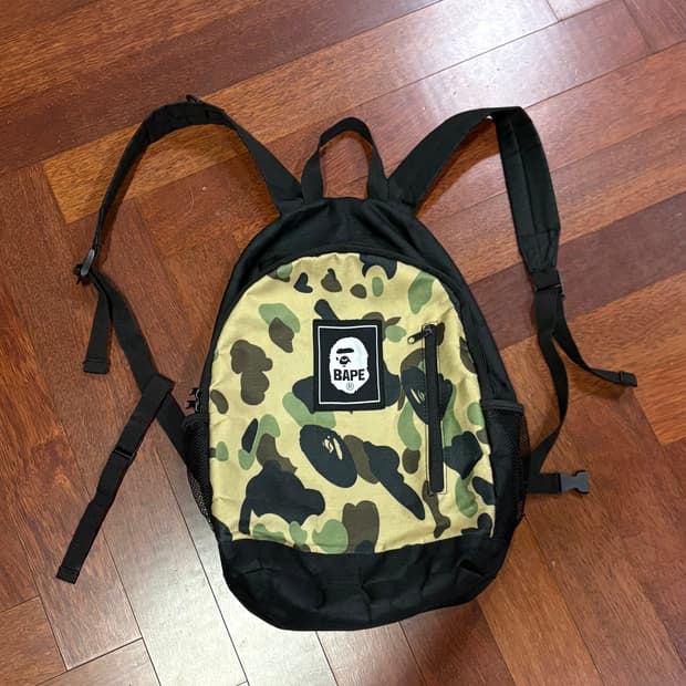 베이프 백팩
