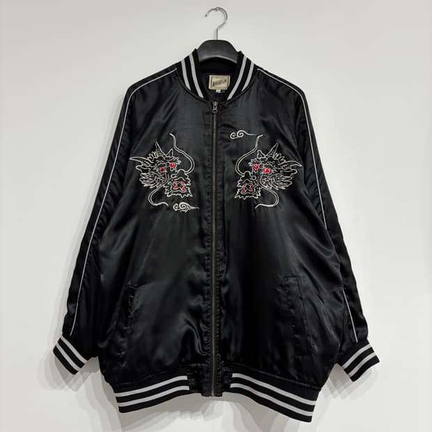 용 자수 스카잔 항공자켓