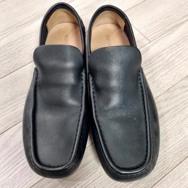 보테가 베네타 레더 드라이빙 로퍼 블랙 250