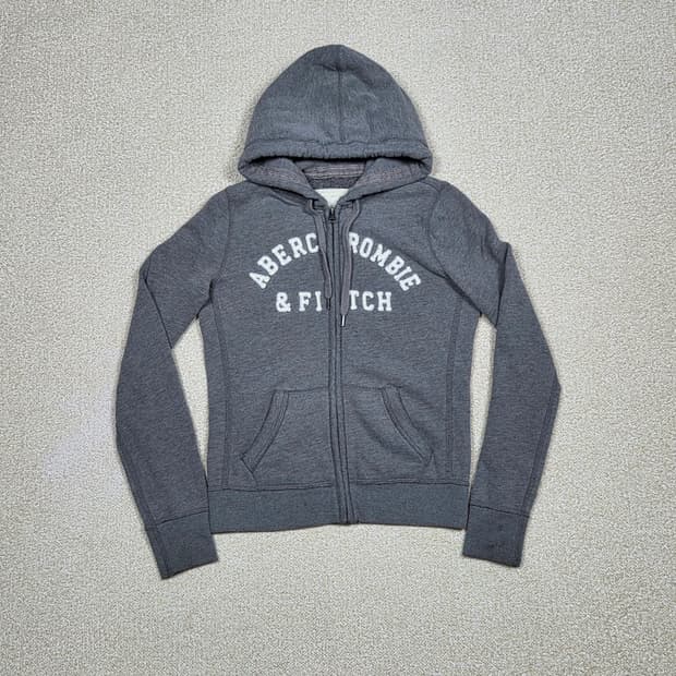 [아베크롬비] 아플리케 빅로고 후드 집업 | A00169