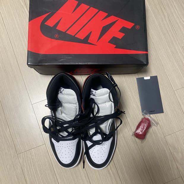 조던1 하이 블랙토 2016 