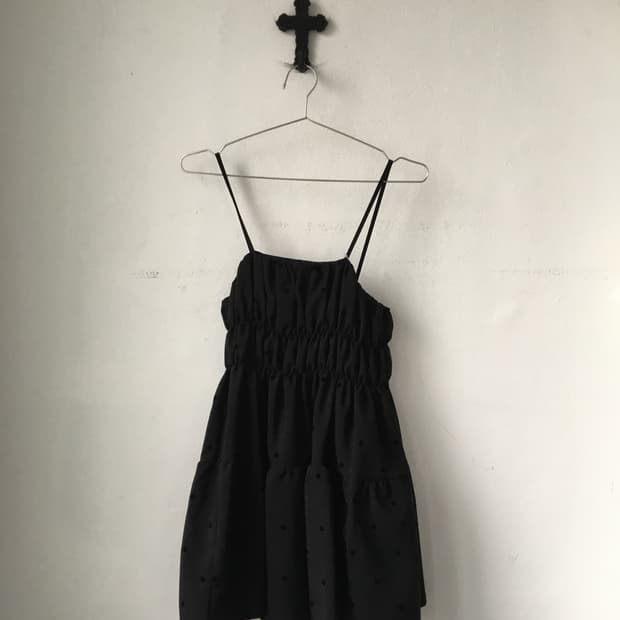 Dot pattern shirring sleeveless top