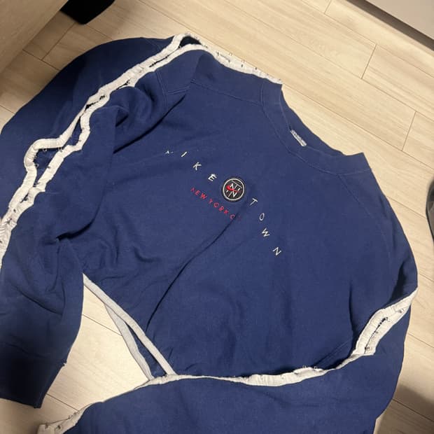 더미스테리어스호텔 나이키맨투맨 커스텀빈티지