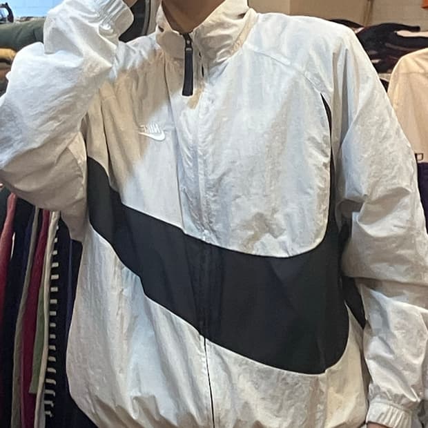 나이키 빅스우시 바람막이 화이트 XL
