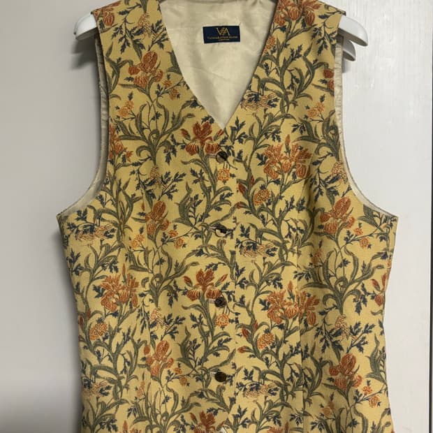 Victoria&Albert Museum 플로랄 베스트 조끼