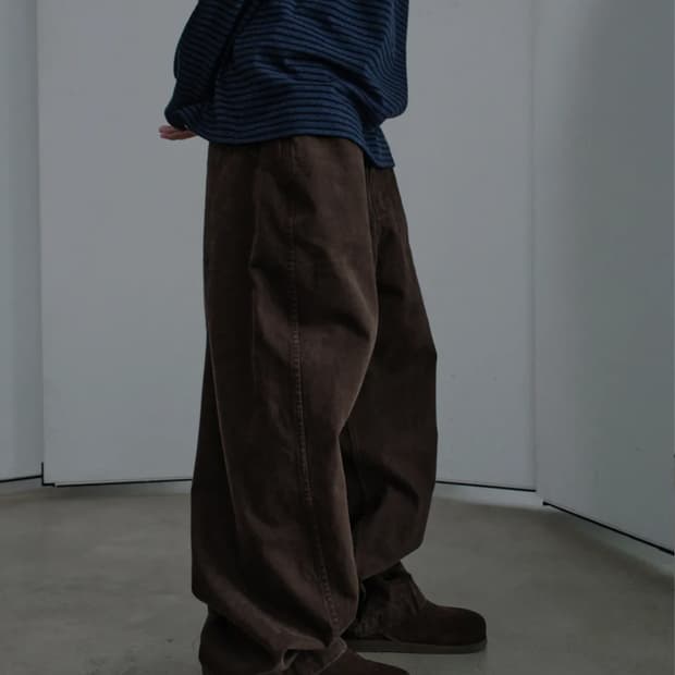 다이브인 Washed Curved Chino Pants