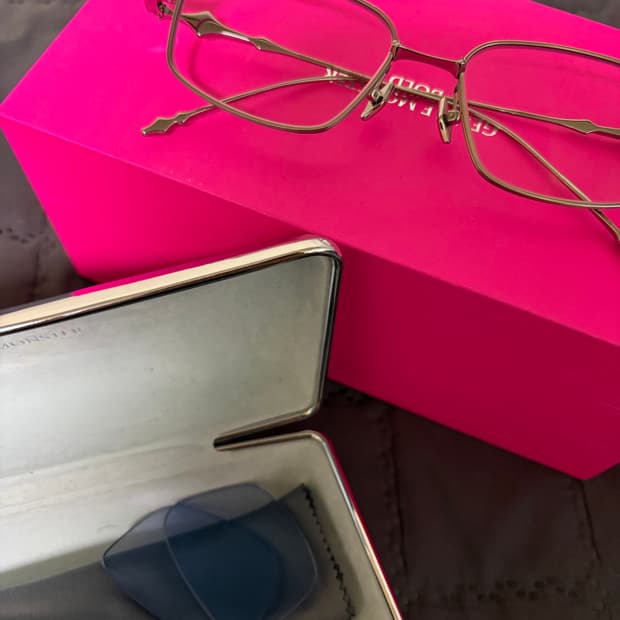 젠틀몬스터 아토믹