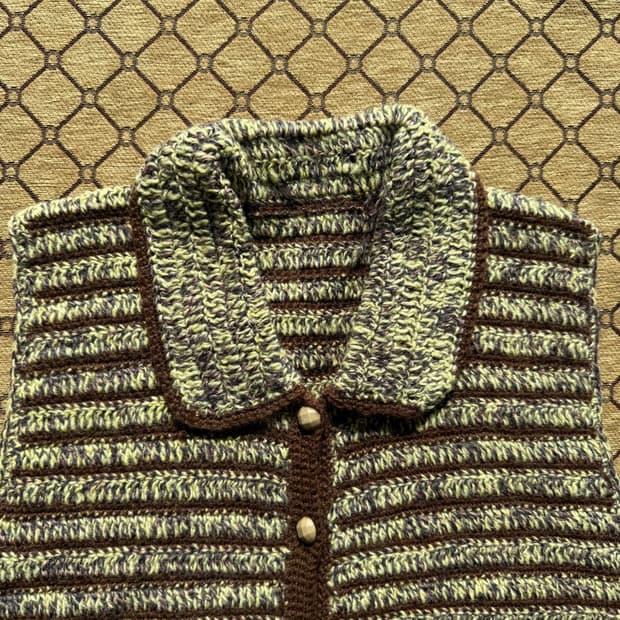 브라운 니트 베스트