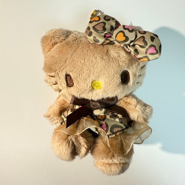 산리오 호피 태닝키티 갸루키티 인형 키링