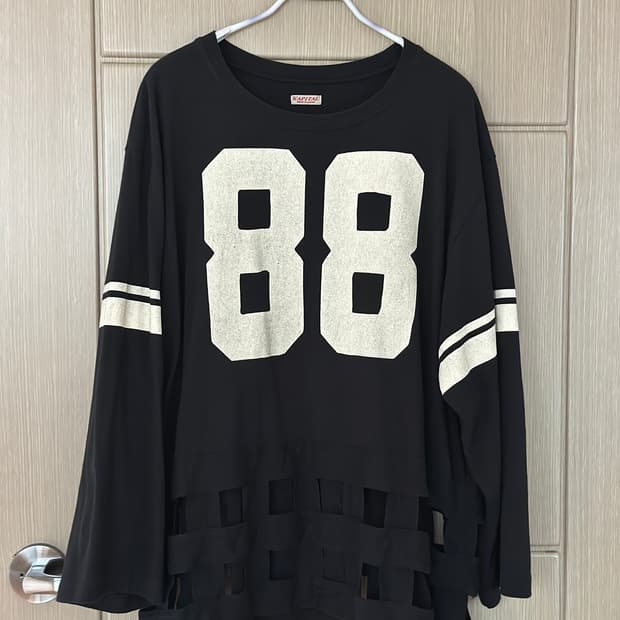 캐피탈 롱슬리브