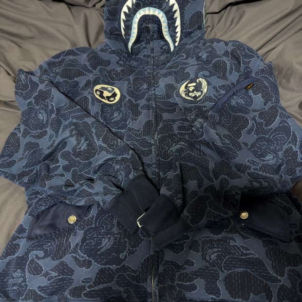 베이프 샤크 후드집업