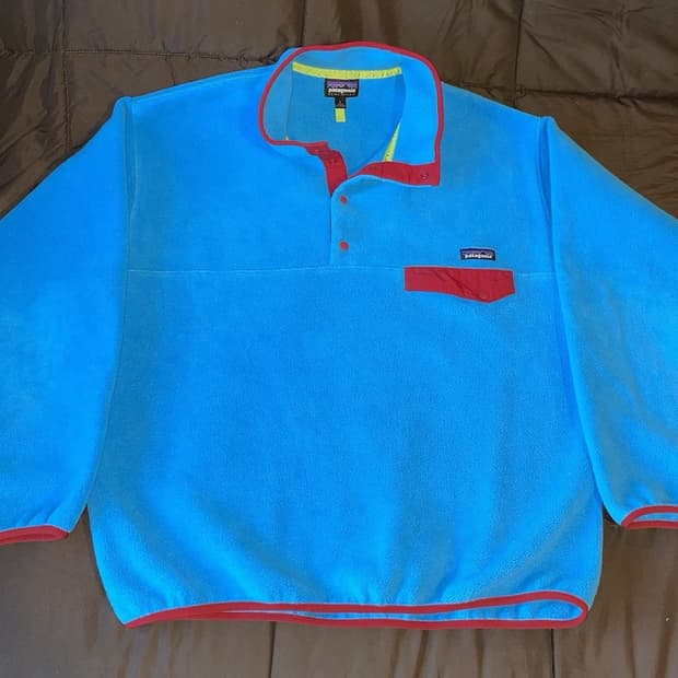 13FW 파타고니아 신칠라 스냅-T 플리스 스카이블루 레드 트림