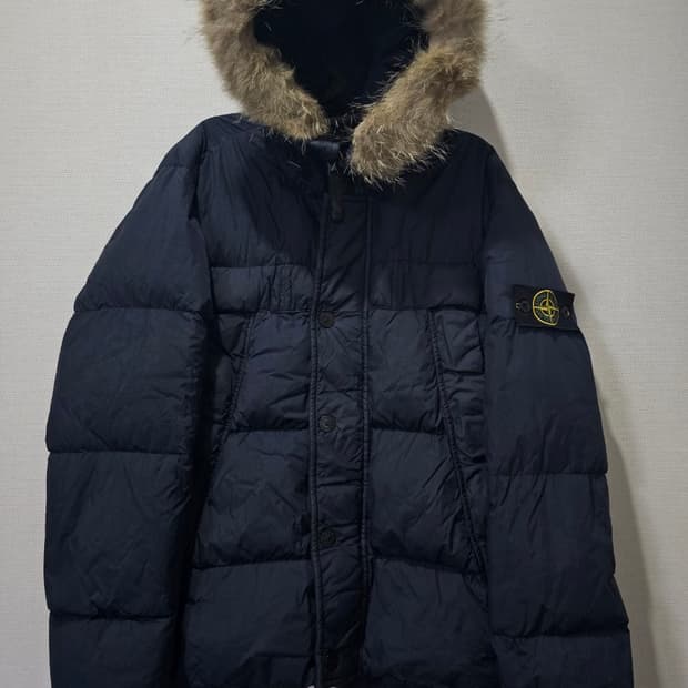 정품 스톤아일랜드 패딩 100 / L