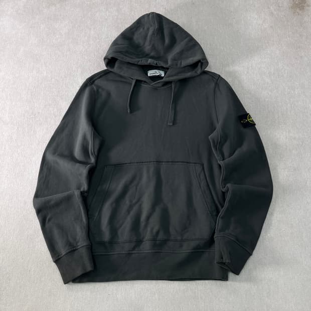 100 스톤아일랜드 22FW 와펜 차콜 후드티