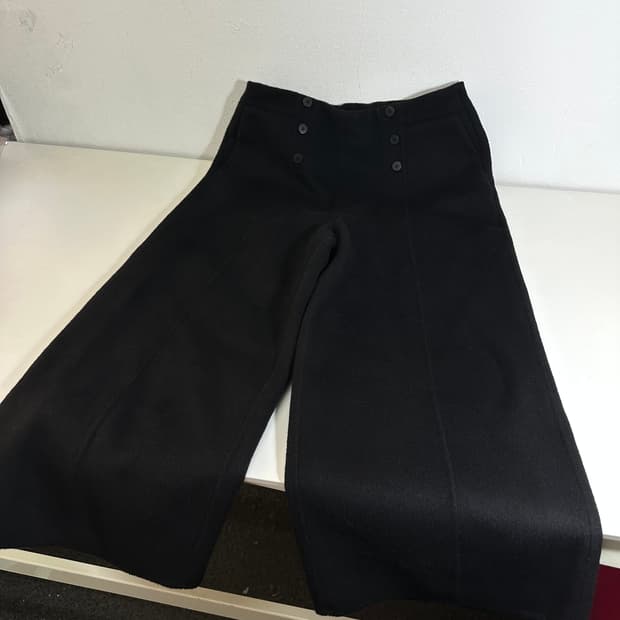 77 SOWOOL 소울 블랙 8부 울 슬랙스