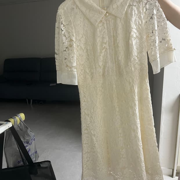 린 화이트 진주 레이스 원피스 