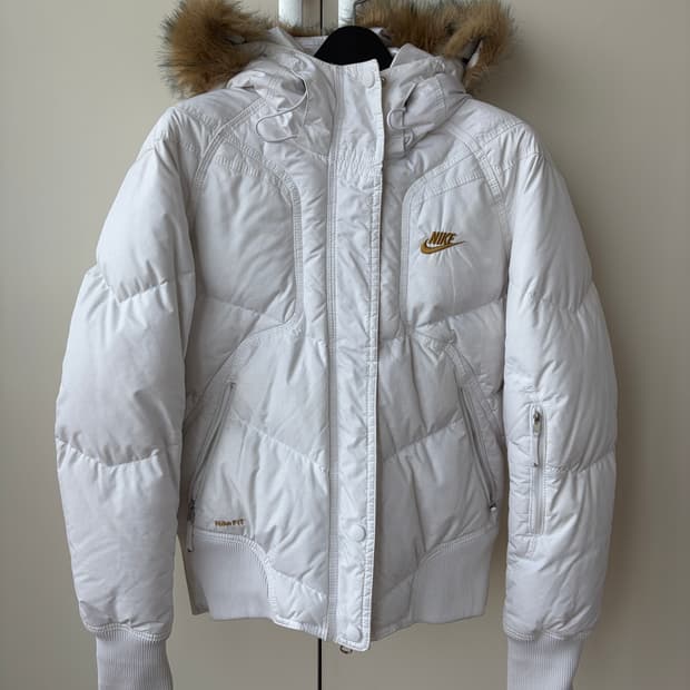 나이키 빈티지 패딩 (S)