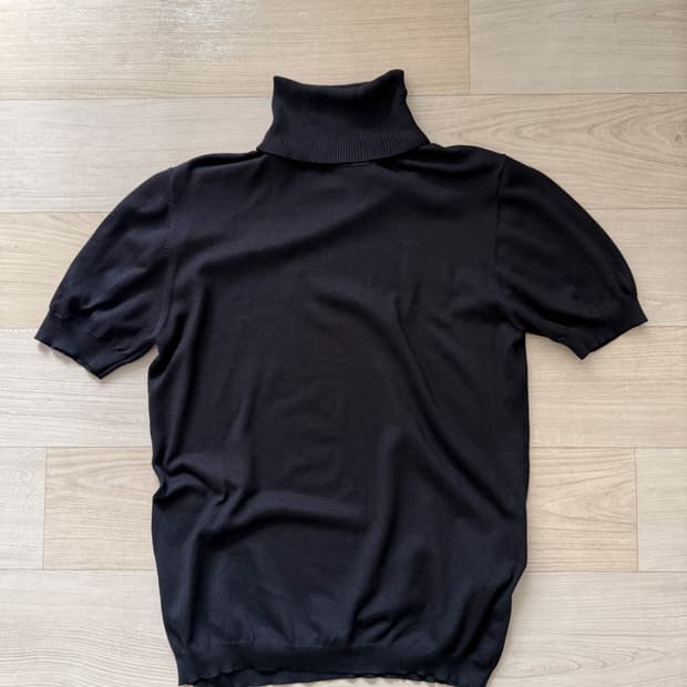 막스마라 반팔 터틀넥 실크 니트