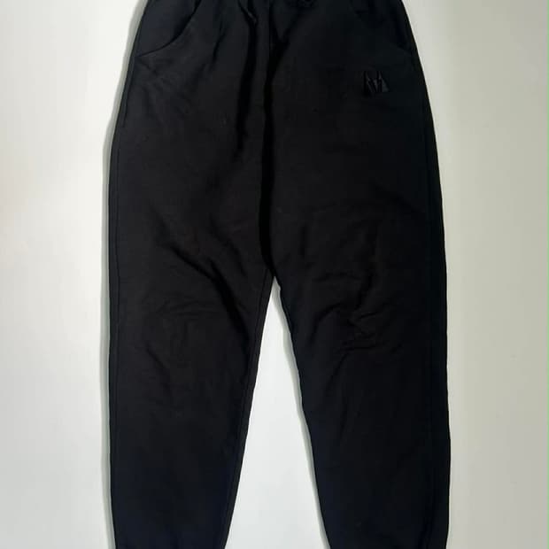 [S] 마뗑킴 에센셜 로고 스웨트 조거 팬츠