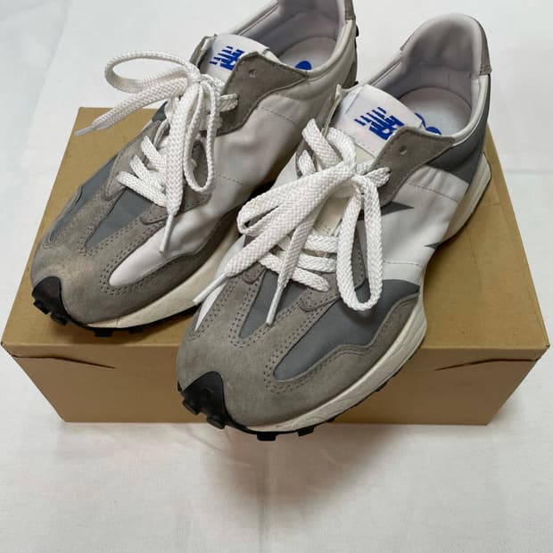 Newbalance 327 grey