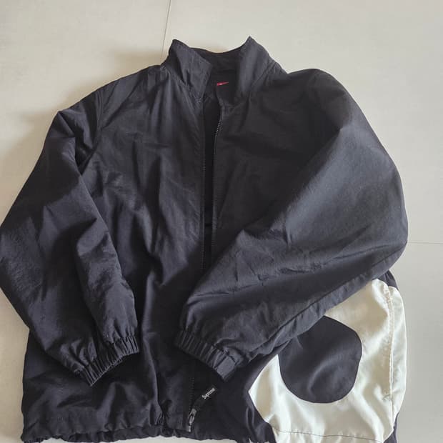 슈프림 s로고 바람막이 m