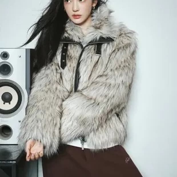 마땡킴 넥 버클 크롭 퍼 점퍼 아이보리 s