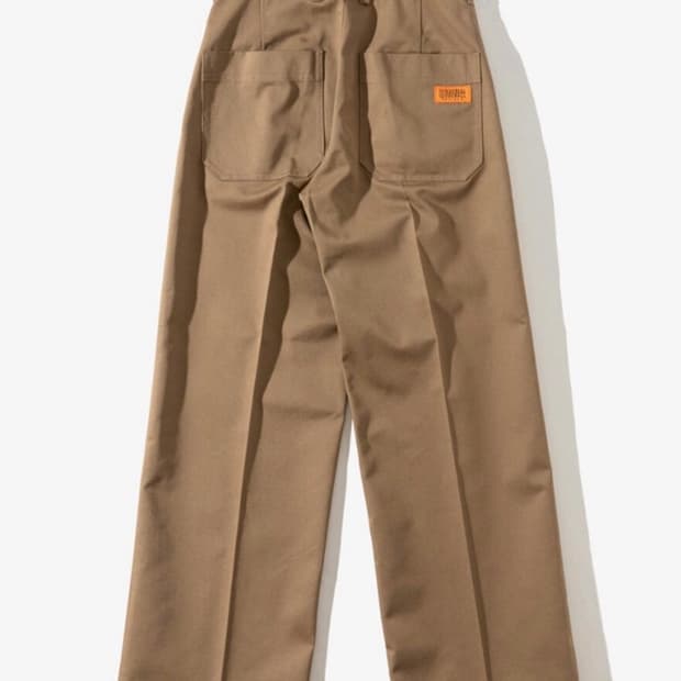 유니버셜 오버롤 우먼 와이드 팬츠 베이지