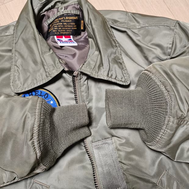 미 공군 플라이트 ma-1 자켓