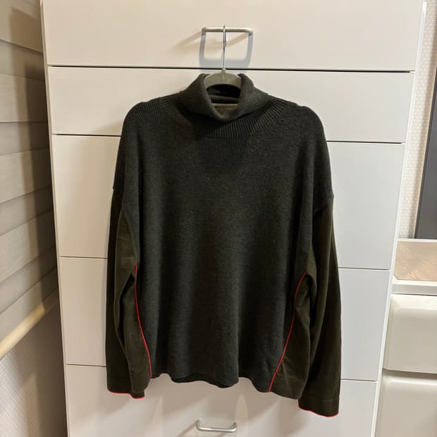 폴스미스(paul smith) 카키 울 터틀넥 니트