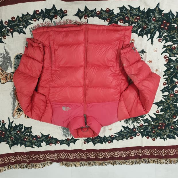 노스페이스패딩 체리700 95size